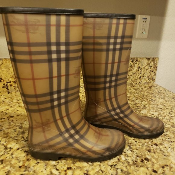 Burberry Rain Boots - Picture 1 of 7